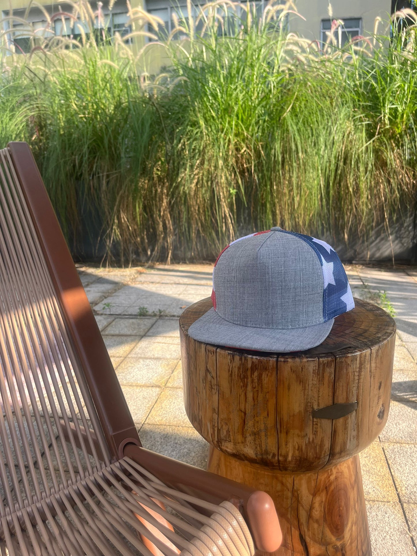 25Pcs Free Shipping 6 Panel Blanks Trucker Hats Snapback Gray With Flag Mesh Baseball Cap