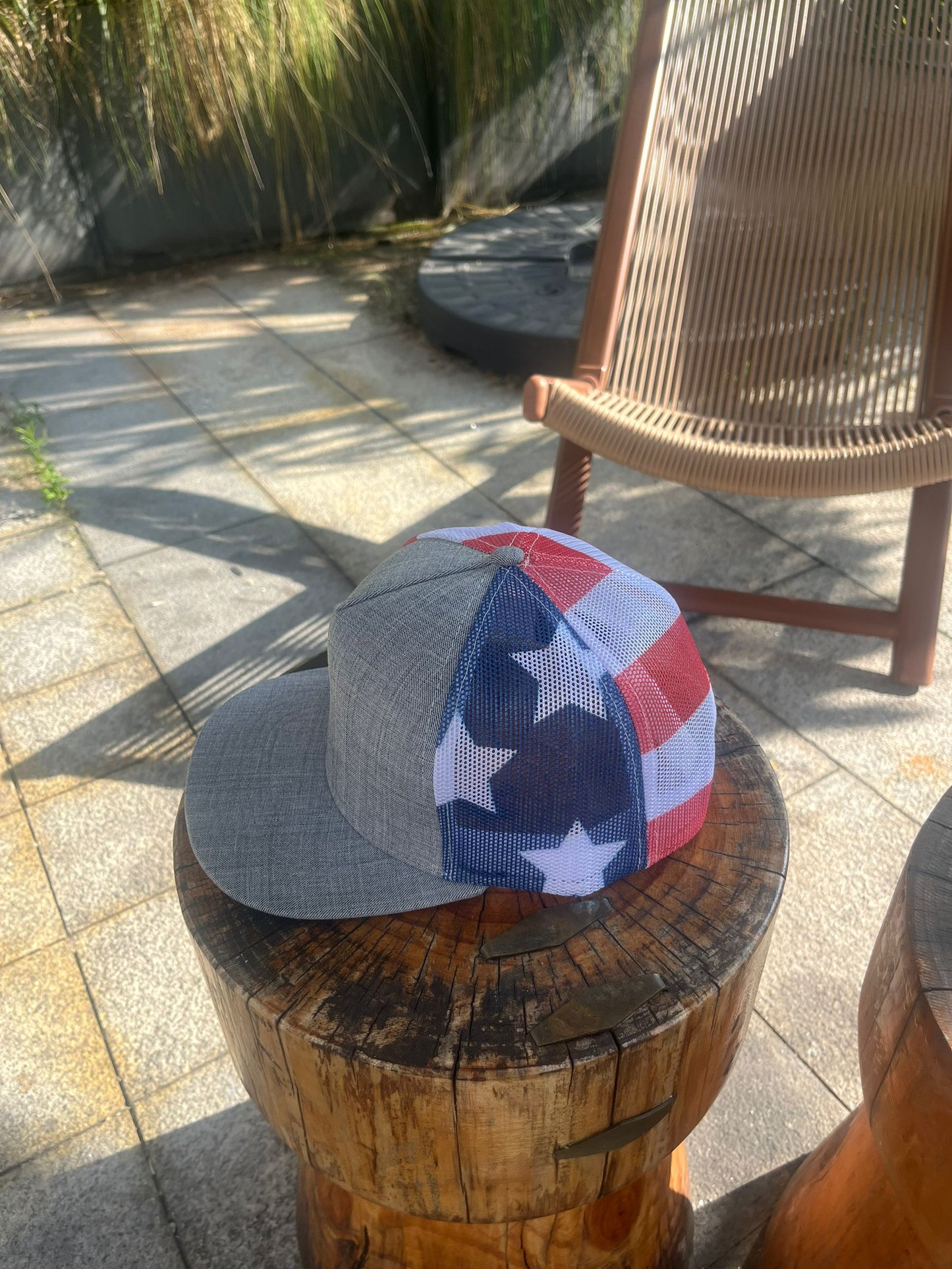 25Pcs Free Shipping 6 Panel Blanks Trucker Hats Snapback Gray With Flag Mesh Baseball Cap