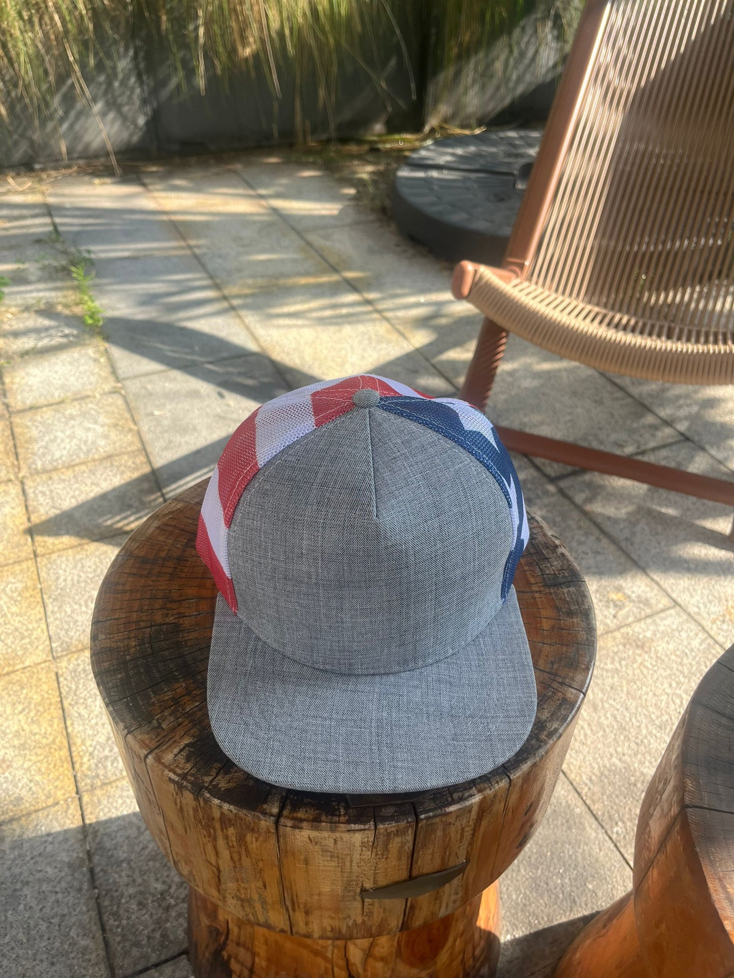 25Pcs Free Shipping 6 Panel Blanks Trucker Hats Snapback Gray With Flag Mesh Baseball Cap