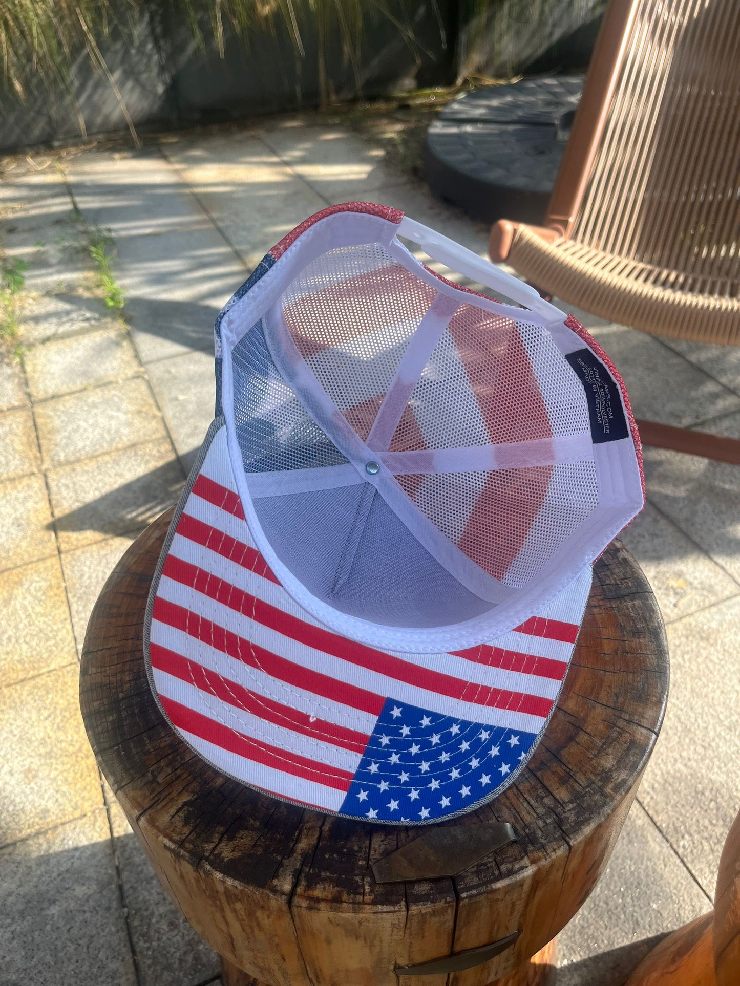 25Pcs Free Shipping 6 Panel Blanks Trucker Hats Snapback Gray With Flag Mesh Baseball Cap
